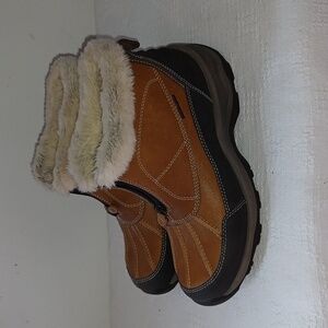 Clark's Shearling Waterproof Boots 9M